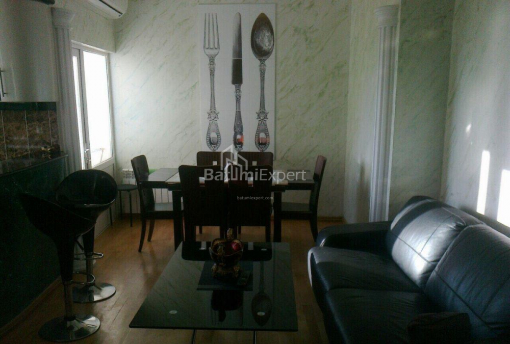 Mieszkanie 80 m² - Szałwa Inasaridze, Batumi, Gruzja