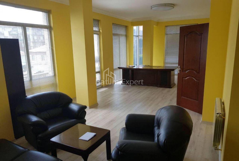 Mieszkanie 122 m² - Michaił Lermontow, Batumi, Gruzja