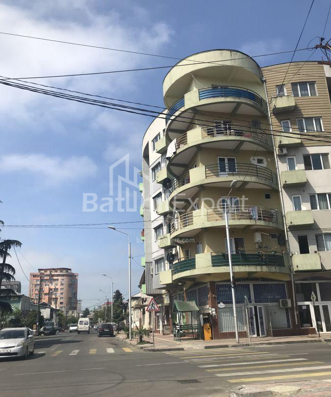 Mieszkanie 80 m² - Piotr Czajkowski, Batumi, Gruzja