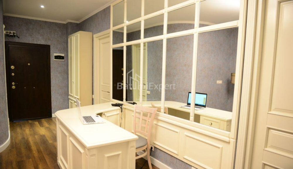 Mieszkanie 60 m² - Wachtang Gorgasali, Batumi, Gruzja