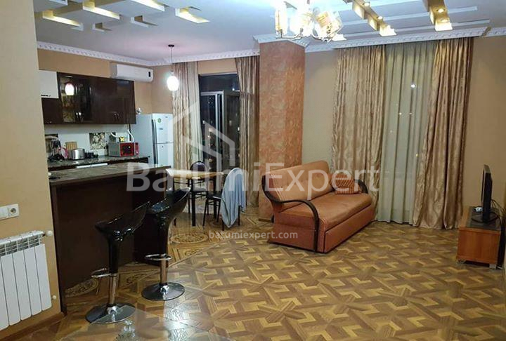 Mieszkanie 75 m² - Wachtang Gorgasali, Batumi, Gruzja
