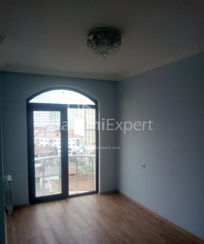 Mieszkanie 73 m² - Ilja Czawczawadze, Batumi, Gruzja