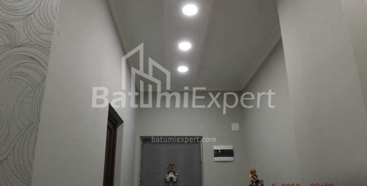 Mieszkanie 77 m² - Szałwa Inasaridze, Batumi, Gruzja