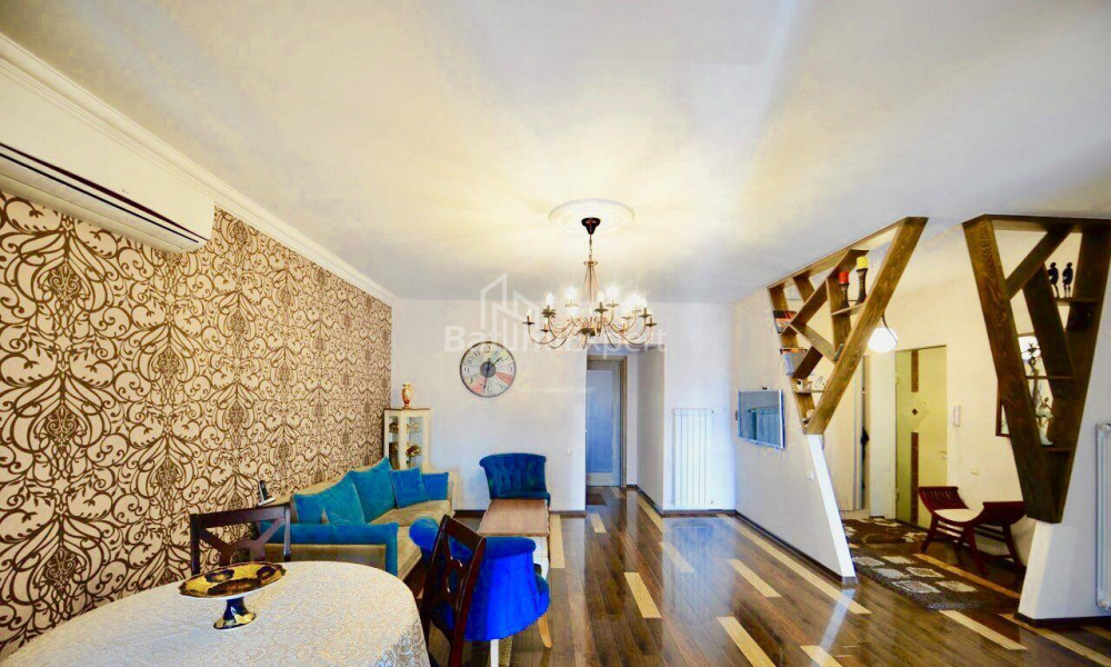 Mieszkanie 93 m² - Aleksandra Gribojedowa, Batumi, Gruzja