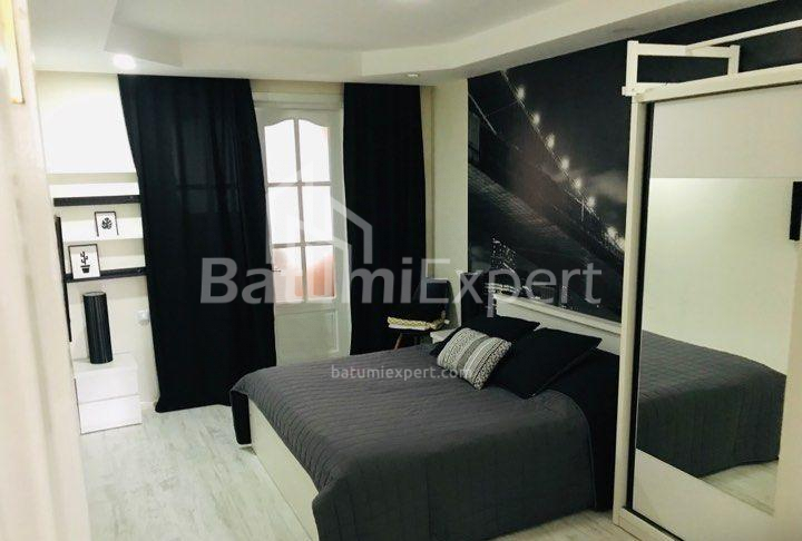 Mieszkanie 55 m² - Aleksandra Gribojedowa, Batumi, Gruzja