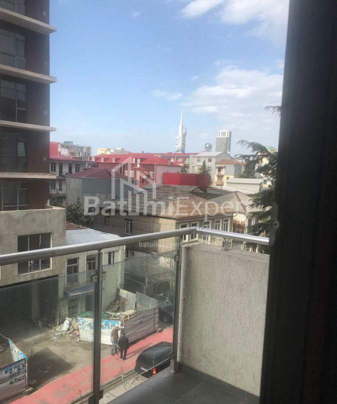 Mieszkanie 79 m² - króla Parnawaza, Batumi, Gruzja