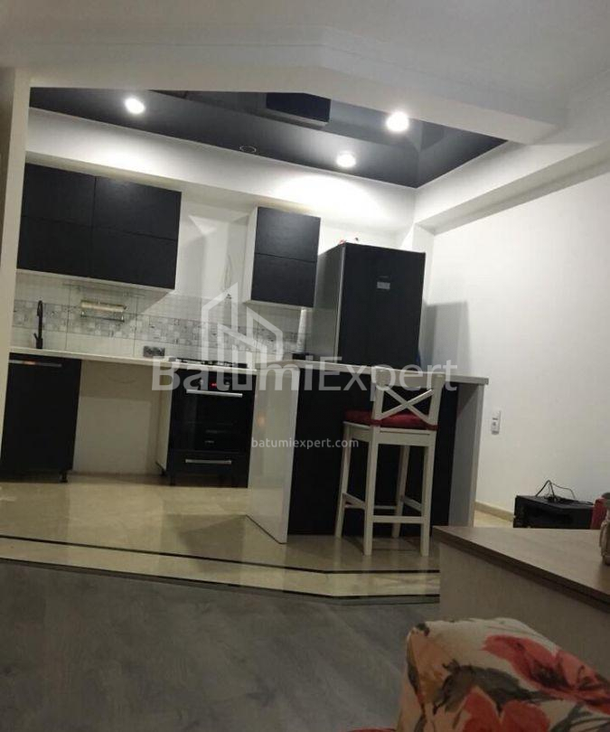 Mieszkanie 80 m² - króla Parnawaza, Batumi, Gruzja
