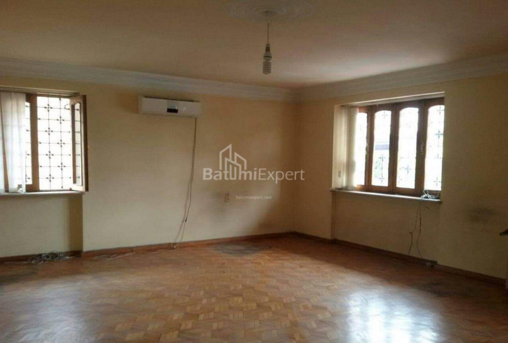 Mieszkanie 92 m² - 26 maja, Batumi, Gruzja