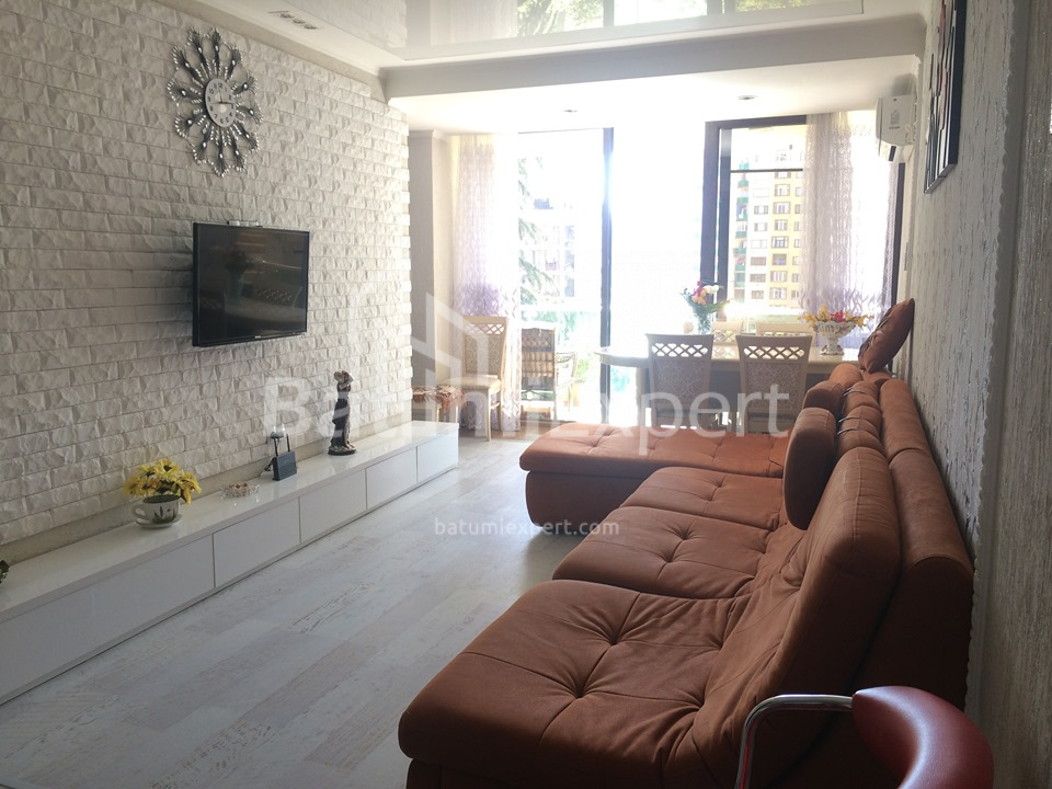 Mieszkanie 110 m² - generała Asłana Abaszydze, Batumi, Gruzja