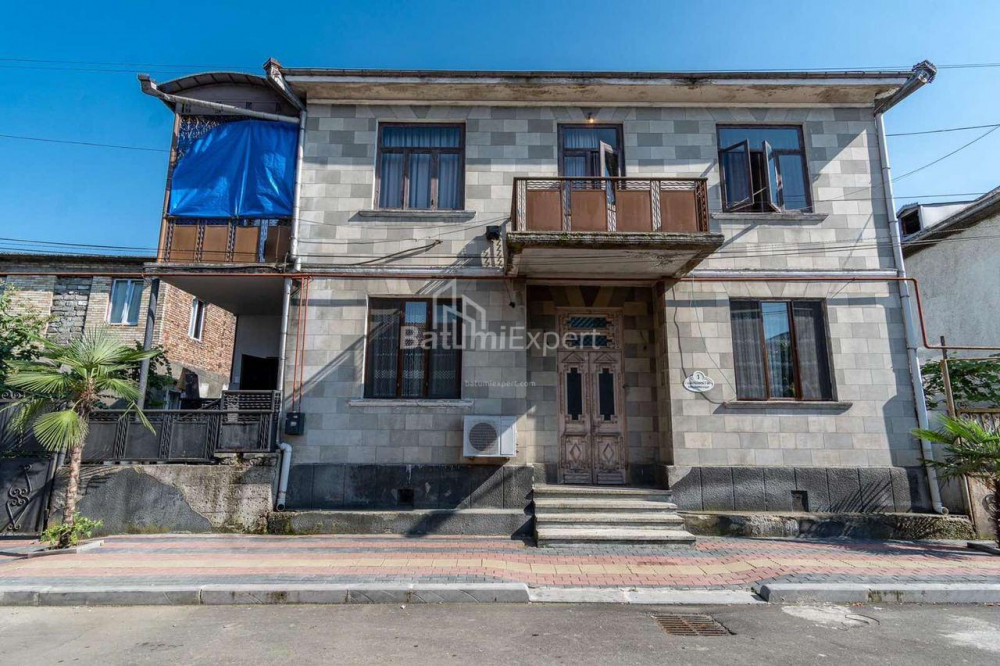Dom prywatny 120 m² - Kaikhosro Czolokaszwili, Batumi, Gruzja