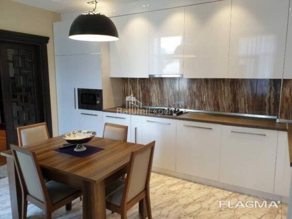 Mieszkanie 90 m² - Vazha-Pshavela, Batumi, Gruzja