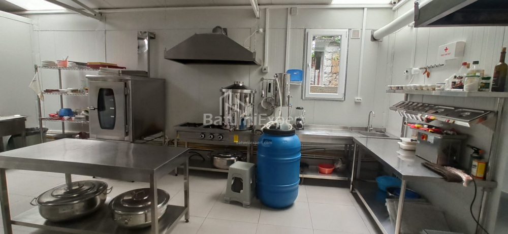 Obszar produkcji 100 m² - Dżemala Katamadze, Batumi, Gruzja