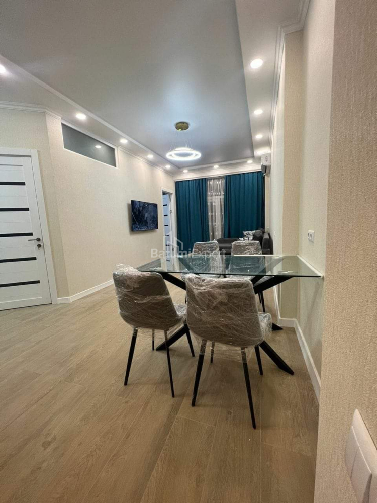 Mieszkanie 64 m² - Niko Pirosmaniego, Batumi, Gruzja