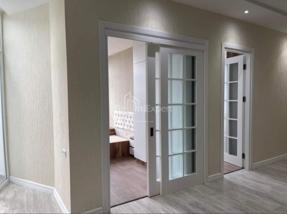 Mieszkanie 75 m² - Szałwa Inasaridze, Batumi, Gruzja