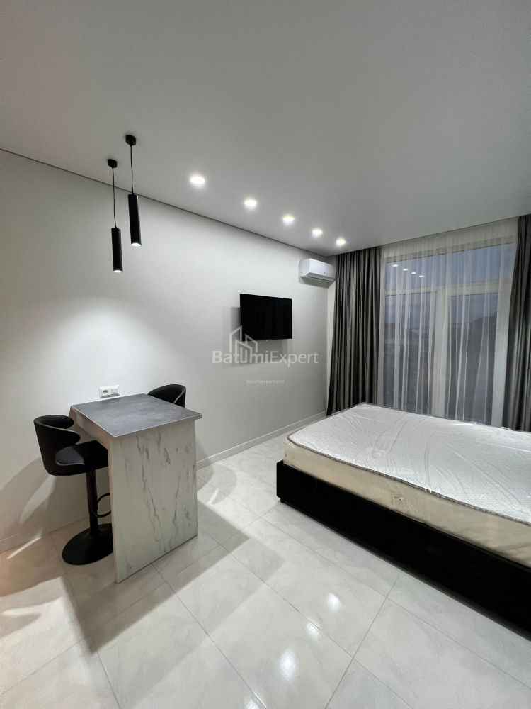 Mieszkanie 34 m² - Królowa Tamary, Batumi, Gruzja