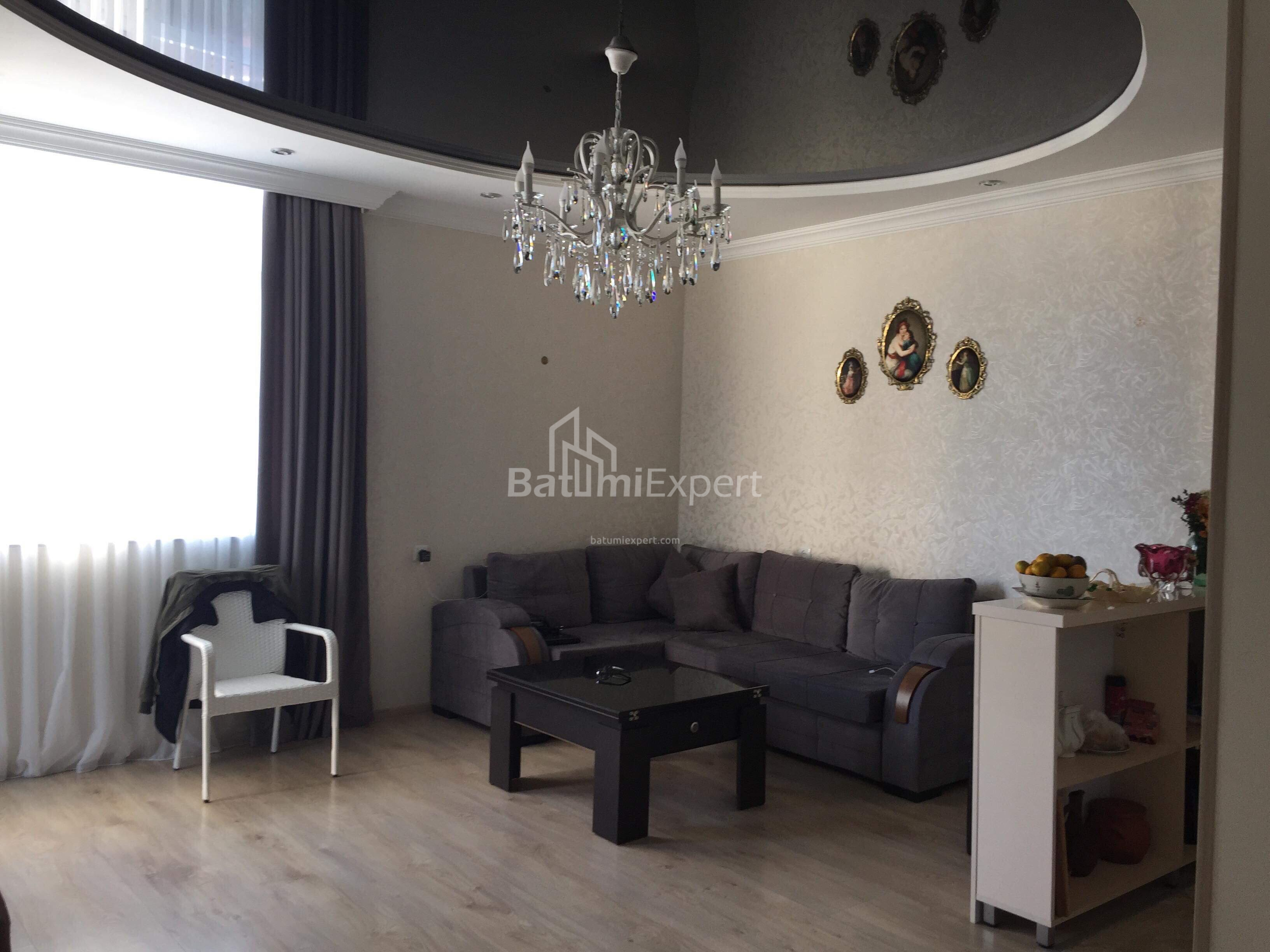 Mieszkanie 67 m² - Szałwa Inasaridze, Batumi, Gruzja