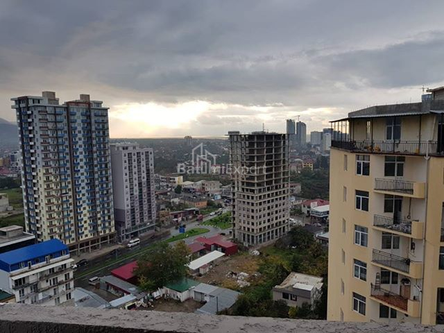 Mieszkanie 76.3 m² - Dawid Agmaszenebeli, Batumi, Gruzja
