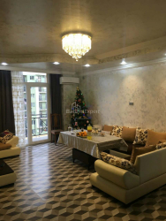 Mieszkanie 4-комн 110 m² - Galaktion Tabidze, Batumi