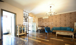 Mieszkanie 4-комн 93 m² - Wachtang Gorgasali, Batumi