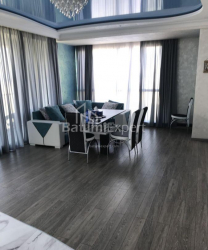 Mieszkanie 3-комн 90 m² - Juriewskaja, Batumi