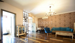 Mieszkanie 4-комн 93 m² - Wachtang Gorgasali, Batumi