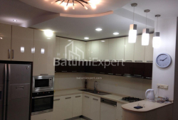 Mieszkanie 6-комн 152 m² - Zuraba Gorgiladze, Batumi