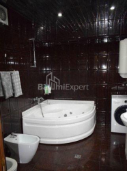 Mieszkanie 3-комн 82 m² - Galaktion Tabidze, Batumi