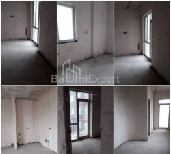 Mieszkanie 3-комн 77 m² - Petra Bagrationi, Batumi