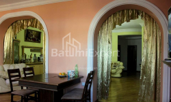 Mieszkanie 5-комн 135 m² - Juriewskaja, Batumi