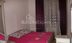 Mieszkanie 3-комн 77 m² - Wachtang Gorgasali, Batumi
