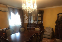 Mieszkanie 4-комн 93 m² - Juriewskaja, Batumi