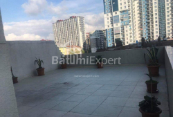 Mieszkanie 3-комн 168 m² - Zuraba Gorgiladze, Batumi