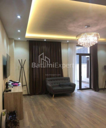 Mieszkanie 4-комн 110 m² - Juriewskaja, Batumi