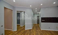 Mieszkanie 4-комн 112 m² - Niko Pirosmaniego, Batumi