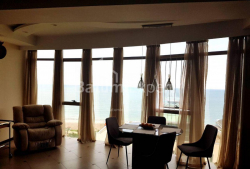 Mieszkanie 4-комн 128 m² - Zuraba Gorgiladze, Batumi