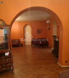 Mieszkanie 4-комн 151 m² - Rustawelego, Batumi