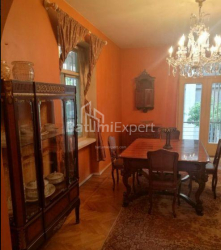 Mieszkanie 4-комн 151 m² - Rustawelego, Batumi