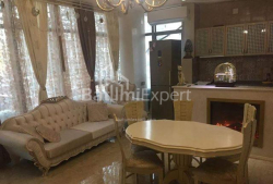 Mieszkanie 3-комн 116 m² - Wachtang Gorgasali, Batumi