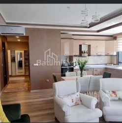 Mieszkanie 3-комн 88 m² - Rustawelego, Batumi