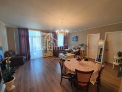 Mieszkanie 3-комн 96 m² - Wachtang Gorgasali, Batumi