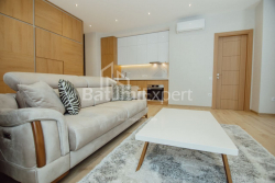 Mieszkanie 3-комн 84 m² - Aleja Bohaterów, Batumi