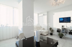 Mieszkanie 76.5 m² - Niko Pirosmaniego, Batumi, Gruzja
