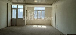 Mieszkanie 2-комн 81.4 m² - Szałwa Inasaridze, Batumi