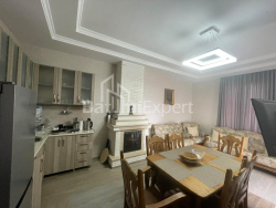 Dom prywatny 5-комн 160 m² - autostrada lotniska, Batumi