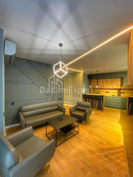 Mieszkanie 3-комн 79.7 m² - Zhiuli Szartawa, Batumi